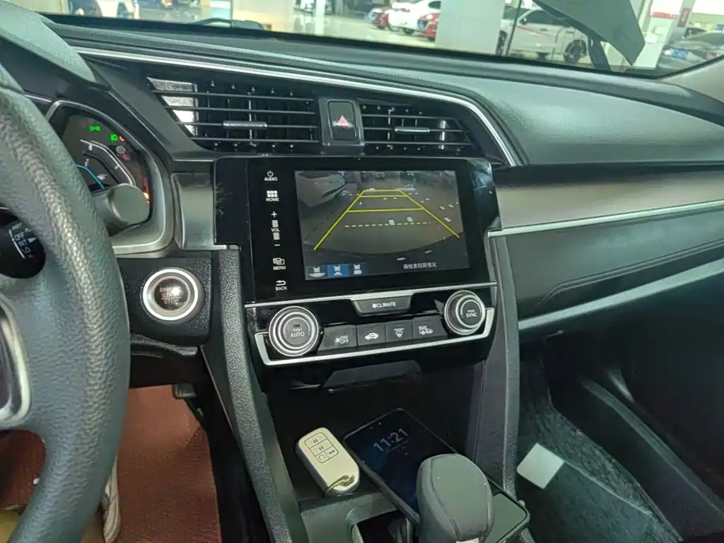 Honda Civic 2019 — фото 13