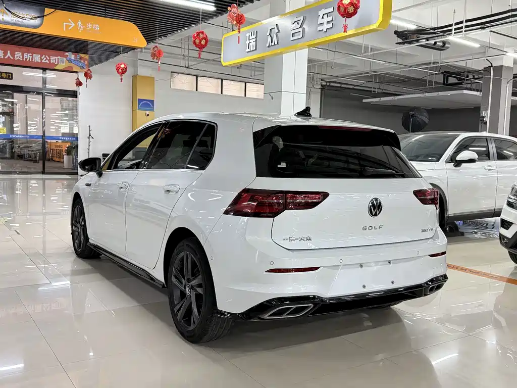 Volkswagen Golf 2022