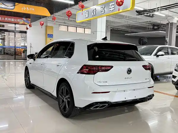Volkswagen Golf 2022