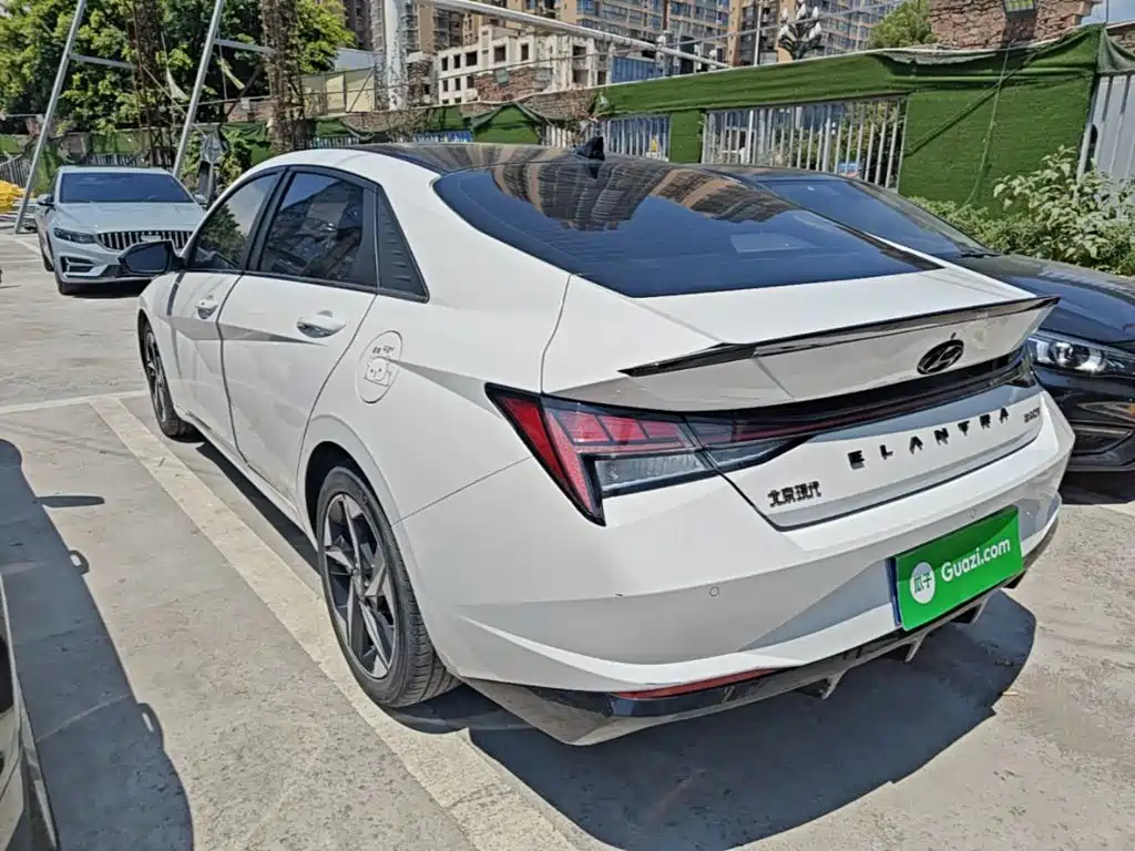 Hyundai Elantra 2023