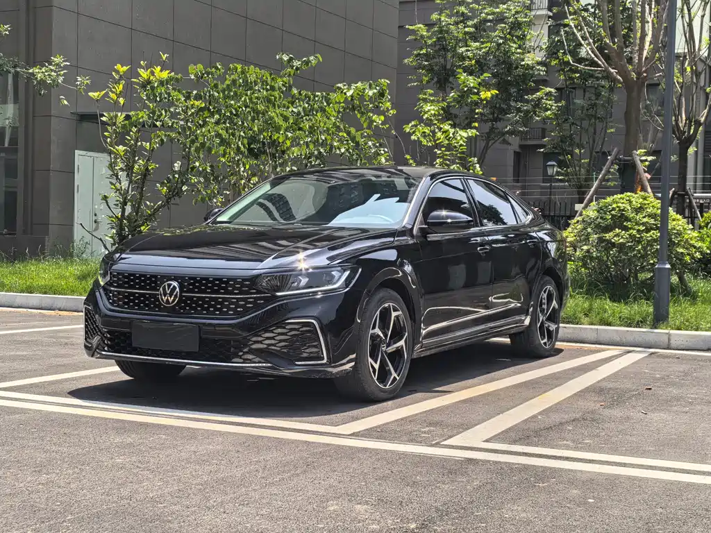 Volkswagen Passat 2025