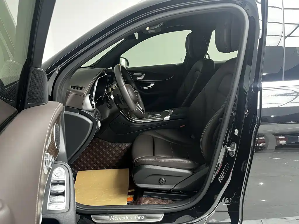 Mercedes-Benz GLC 2023 — фото 13