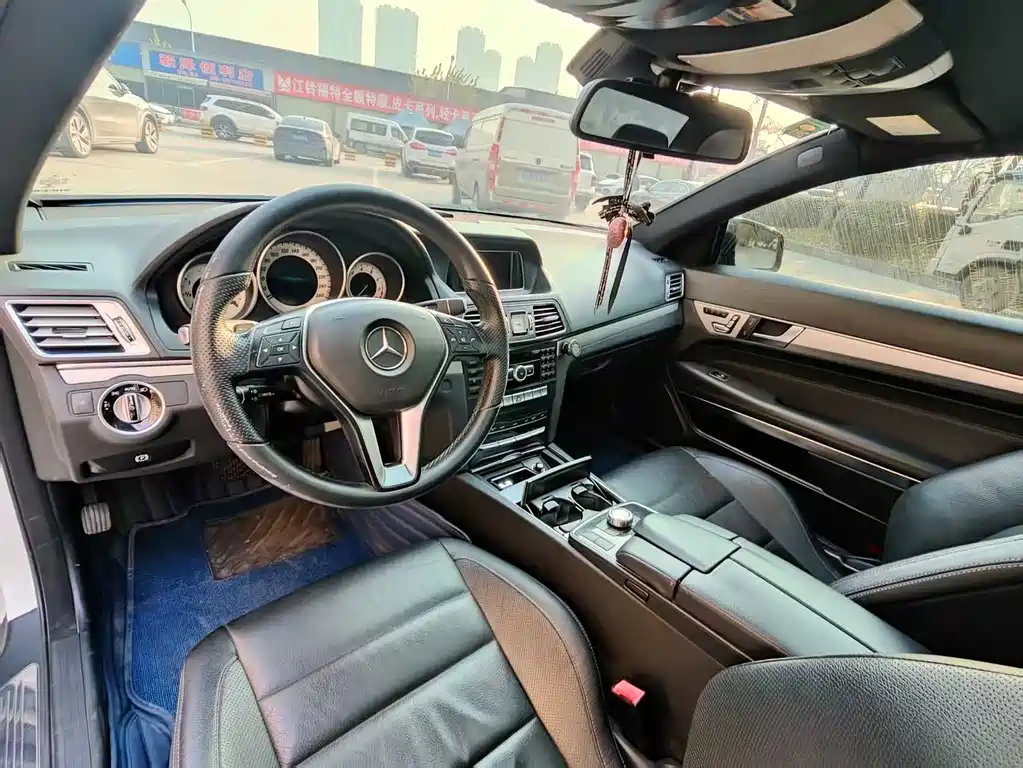 Mercedes-Benz E-Class 2015 — фото 6