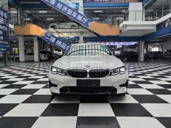 BMW 3 Series 2022