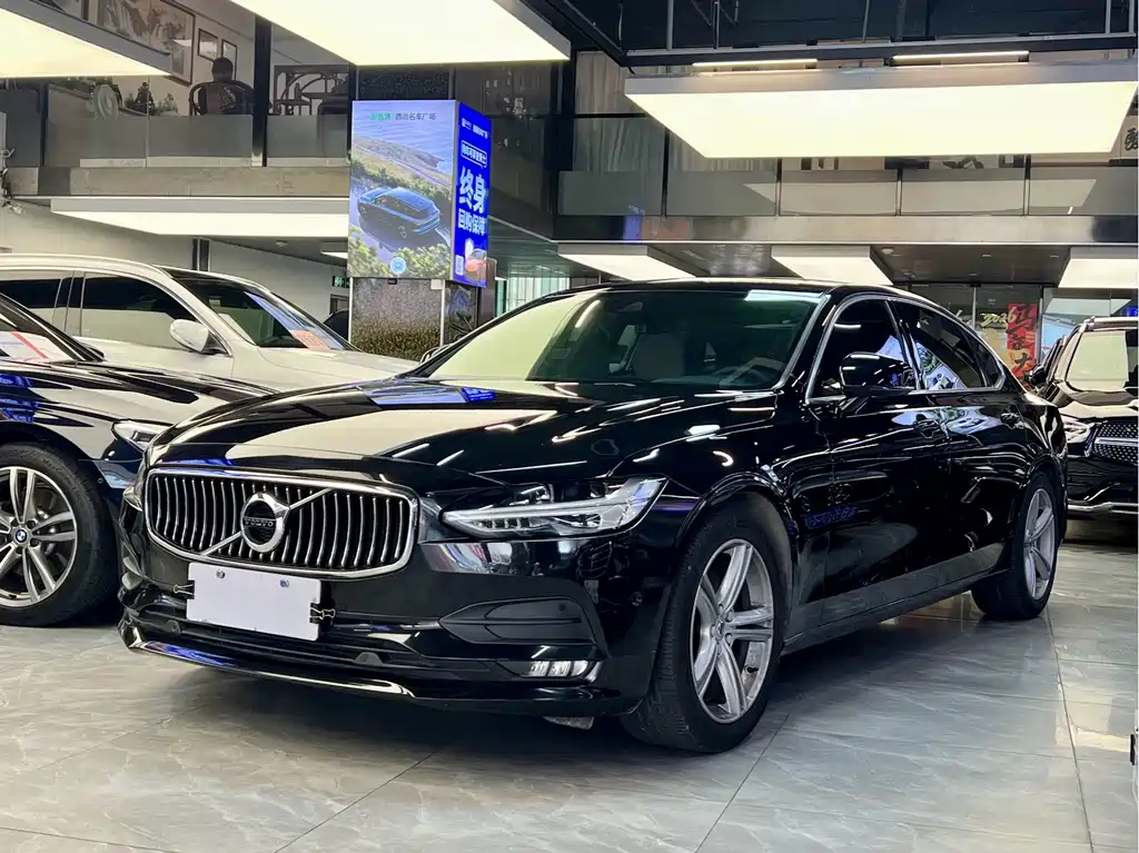 Volvo S90 2018 — фото 1