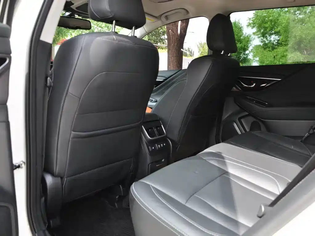Subaru Outback 2021 — фото 8