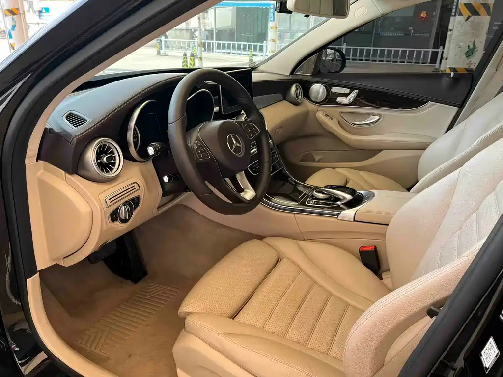 Mercedes-Benz C-Class 2017 — фото 5