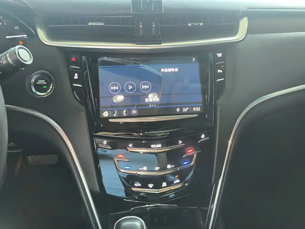 Cadillac XTS 2018 — фото 13