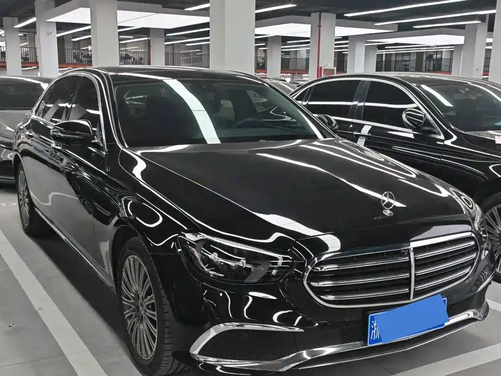 Mercedes-Benz E-Class 2023 — фото 3
