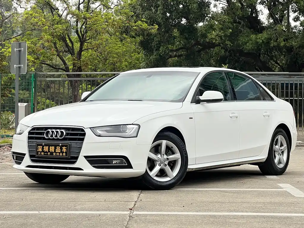 Audi A4L 2013 — фото 1