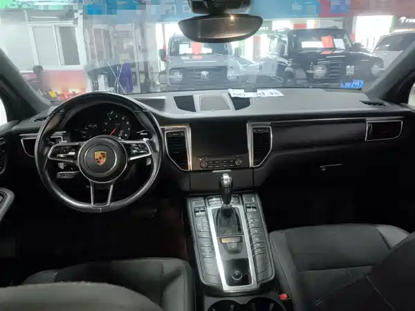 Porsche Macan 2017