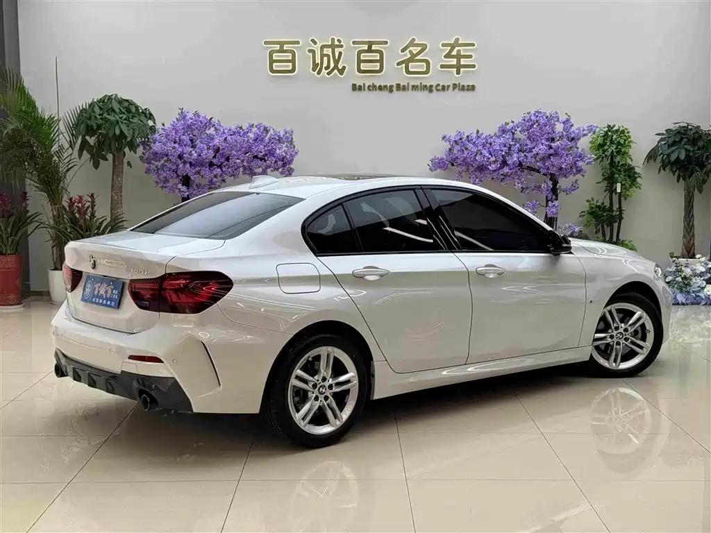 BMW 1 Series 2023
