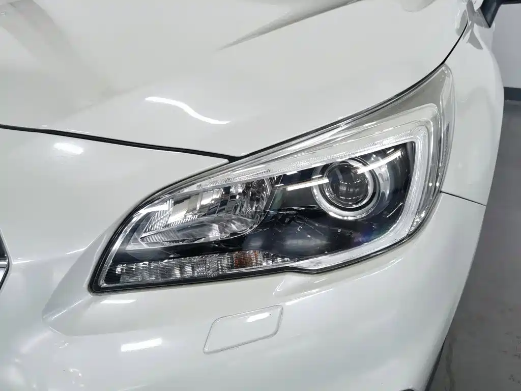 Subaru Outback 2015 — фото 7