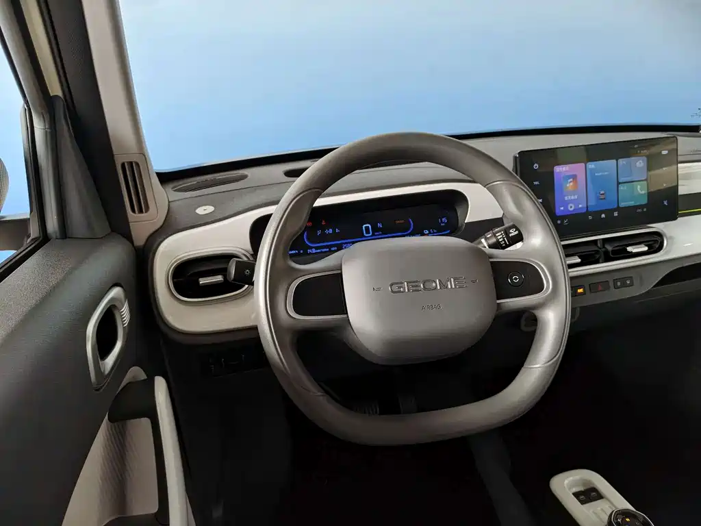 Geely Galaxy Panda 2025 — фото 24