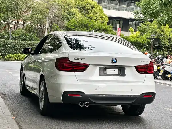 BMW 3 Series GT 2021
