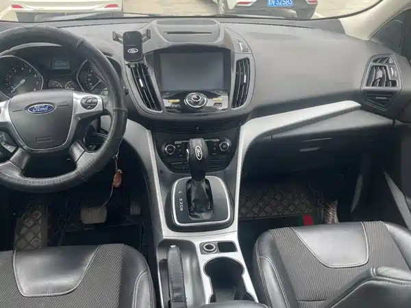 Ford Kuga 2014