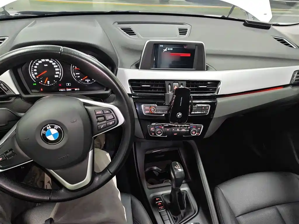 BMW X1 2019 — фото 6
