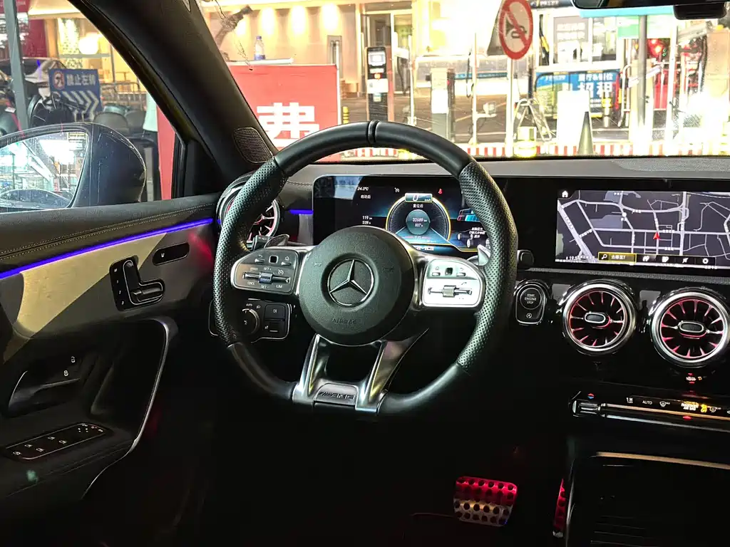 Mercedes-Benz A-Class AMG 2022 — фото 11