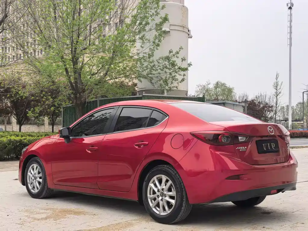 Mazda 3 Axela 2017 — фото 9
