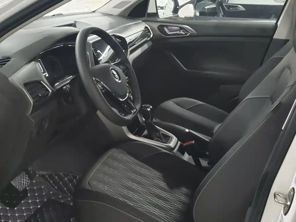 Volkswagen T-Cross 2021