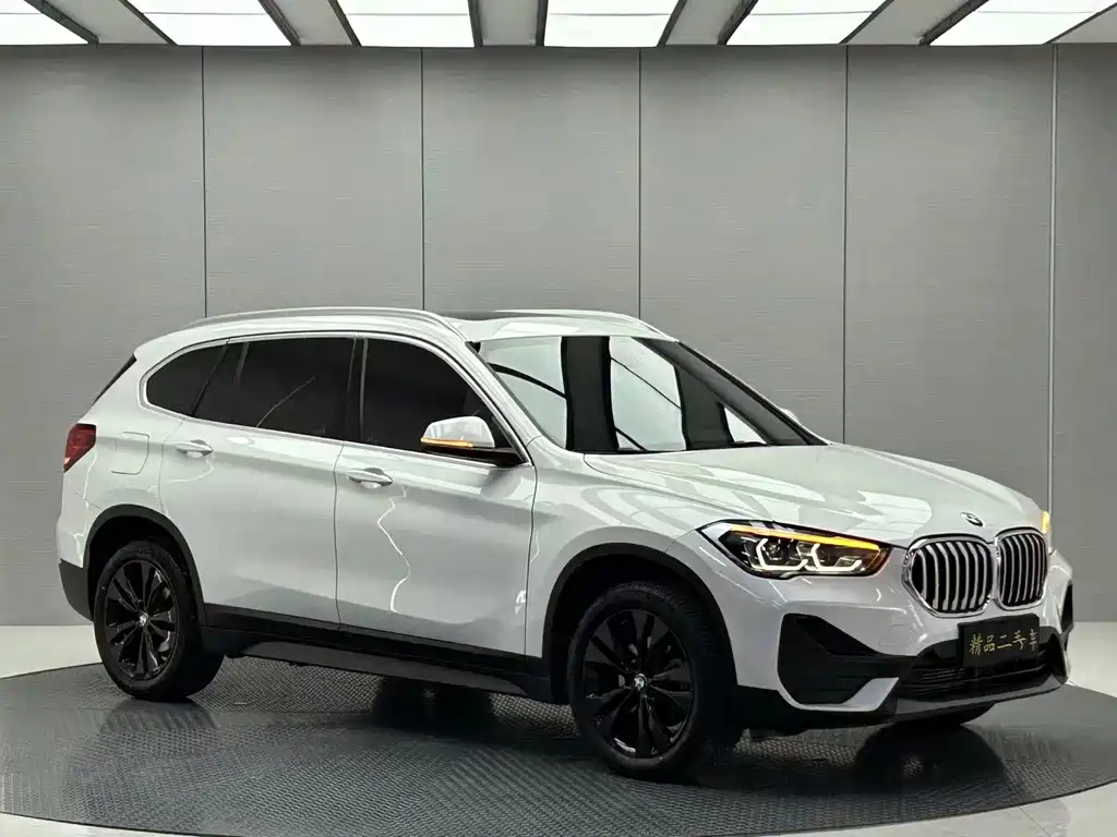 BMW X1 2021 — фото 7