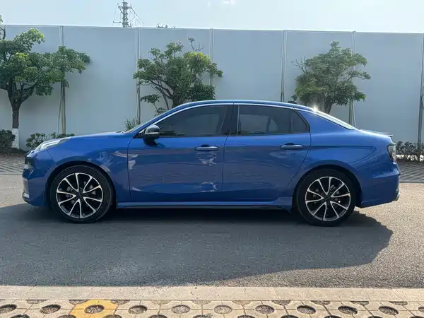 Lynk & Co 03 2019
