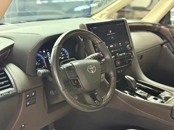 Toyota Alphard 2024