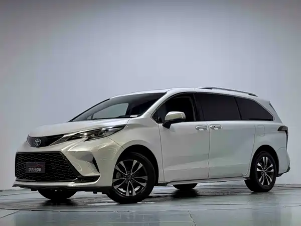 Toyota Granvia 2023