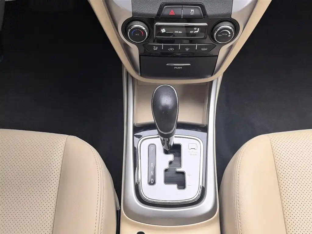 Changan Eado 2015 — фото 13