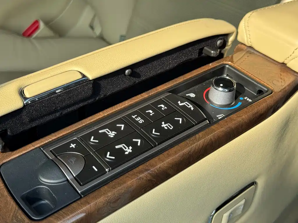Toyota Alphard 2017 — фото 14