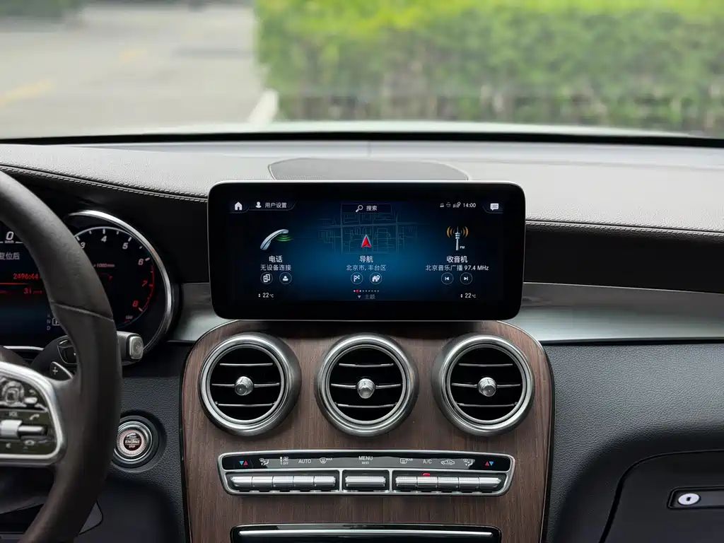 Mercedes-Benz GLC 2019 — фото 16