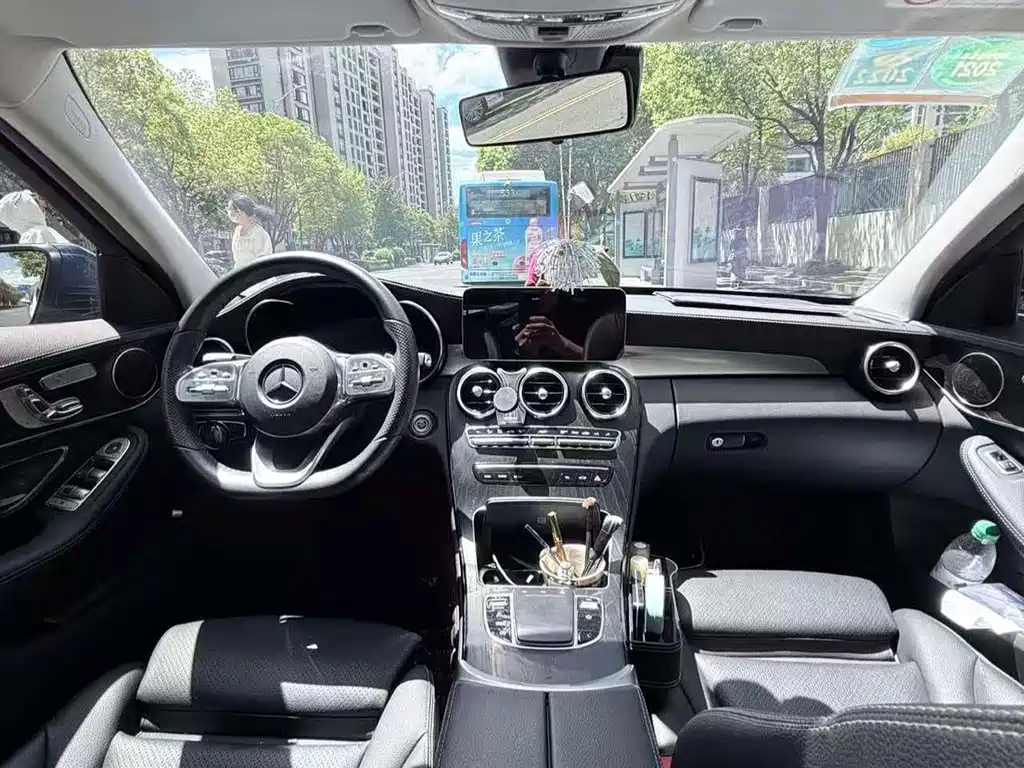 Mercedes-Benz C-Class 2020 — фото 6