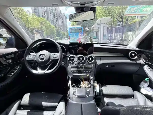 Mercedes-Benz C-Class 2020