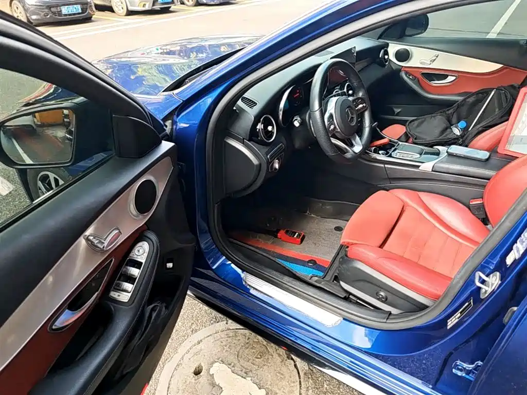 Mercedes-Benz C-Class 2019 — фото 16