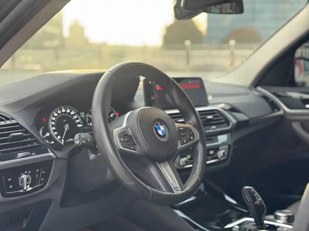 BMW X3 2018 — фото 10