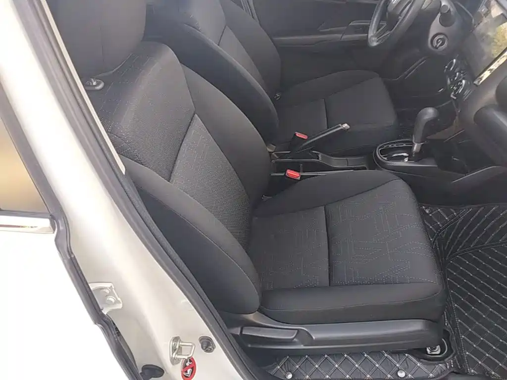Honda Fit 2018 — фото 25