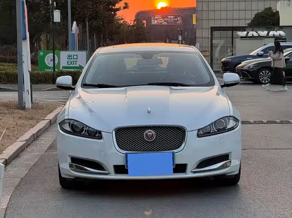 Jaguar XF 2014