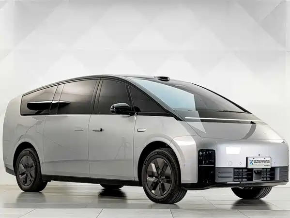 Li Auto MEGA 2025