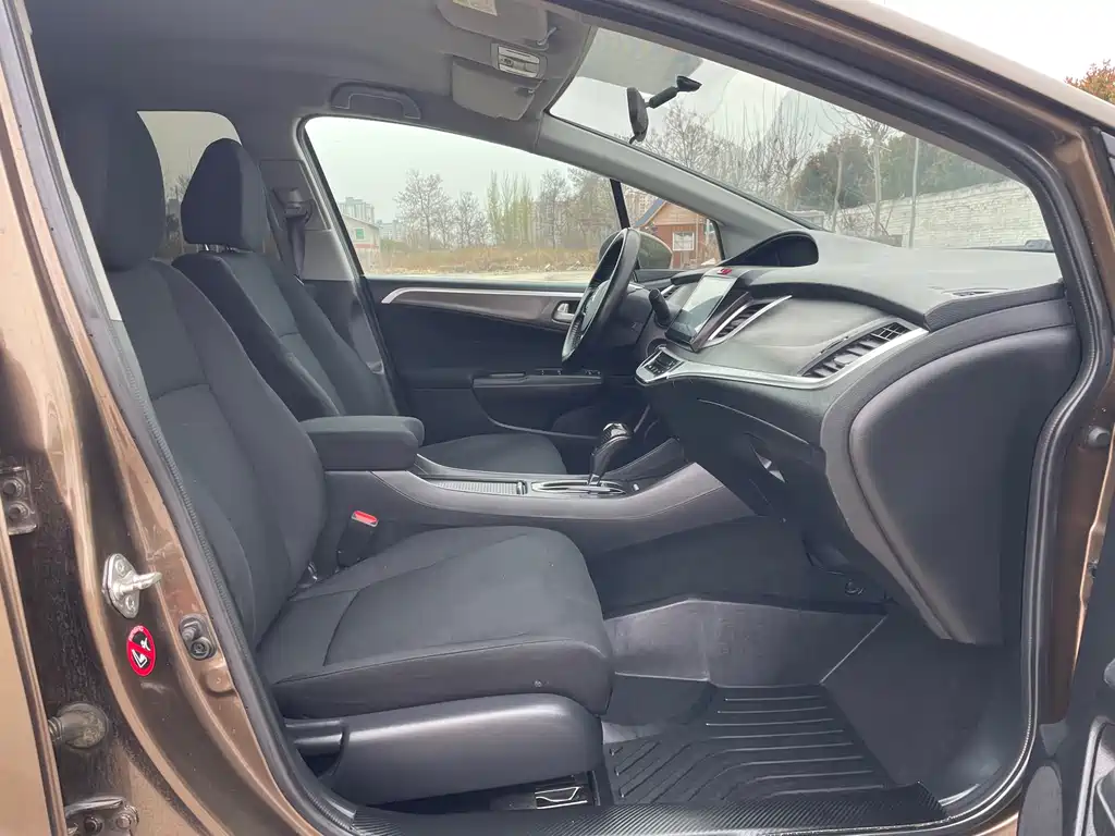 Honda Jade 2018 — фото 13