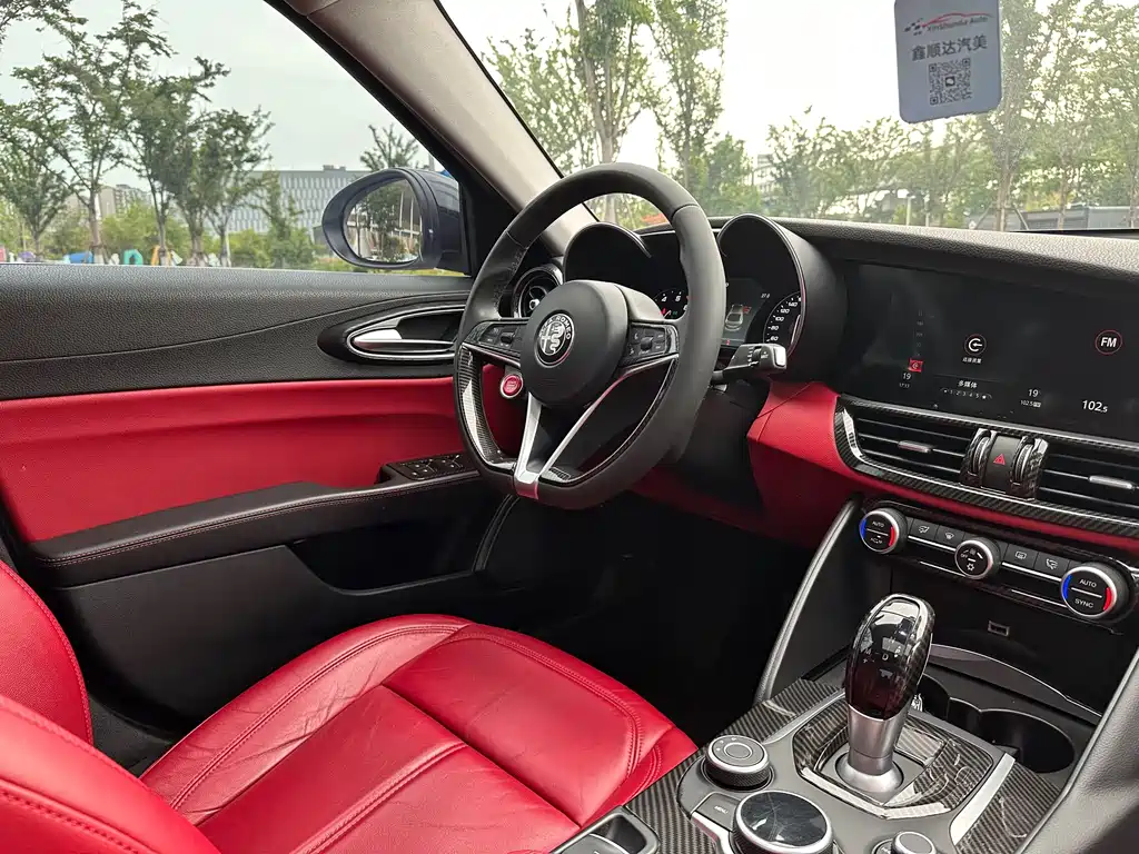 Alfa Romeo Giulia Juliet 2019 — фото 11