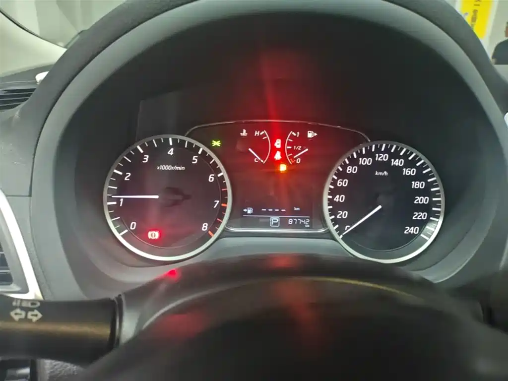 Nissan Sylphy 2018 — фото 12