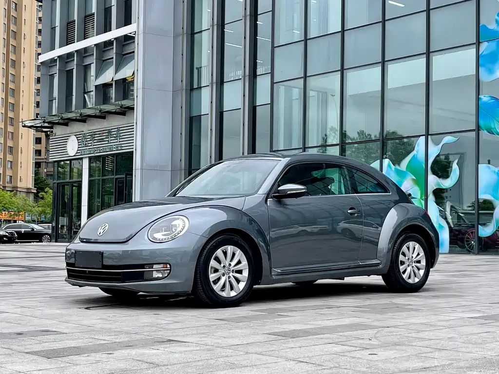 Volkswagen Beetle 2013 — фото 1