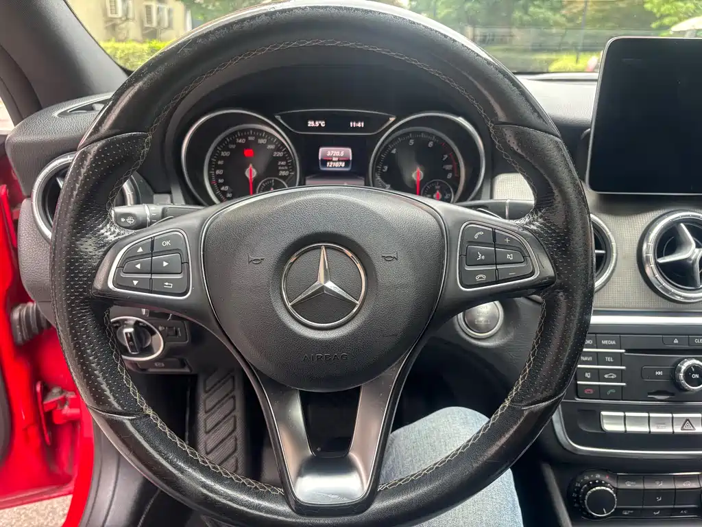 Mercedes-Benz CLA 2018 — фото 9