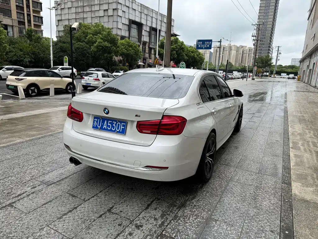 BMW 3 Series 2017