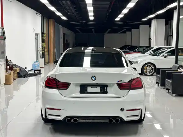 BMW M4 2016