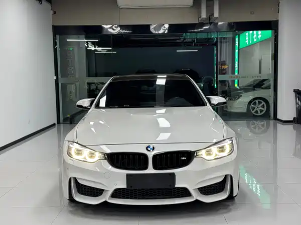 BMW M4 2016