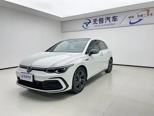 Volkswagen Golf 2021