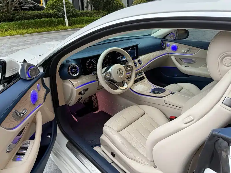 Mercedes-Benz E-Class 2020 — фото 11
