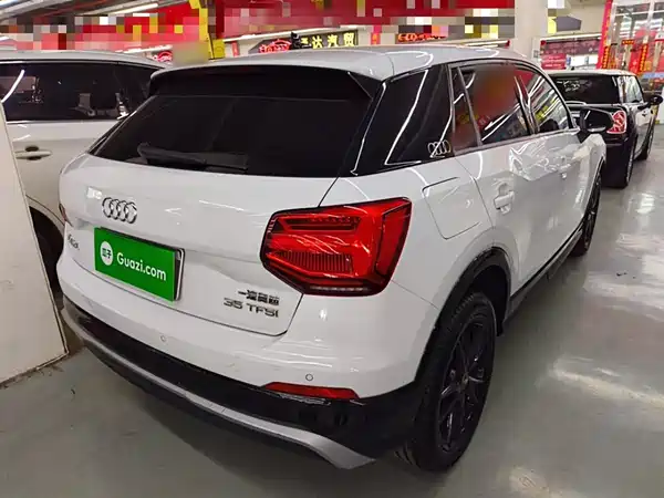 Audi Q2L 2018