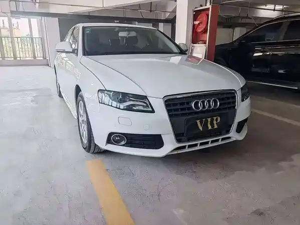 Audi A4L 2012